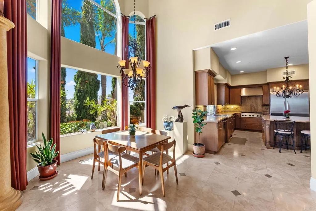 https://cdn.realtyfeed.com/cdn/127/306800786/b4ba89309c7345dbd5d436ecb9f550a2.webp