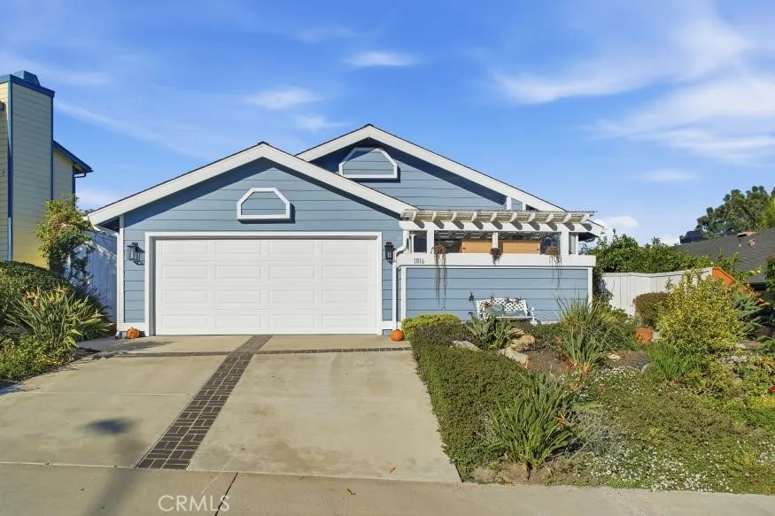 https://cdn.realtyfeed.com/cdn/127/306800796/4cacd3f6ef784ef5821d2bf5af3db52b.webp