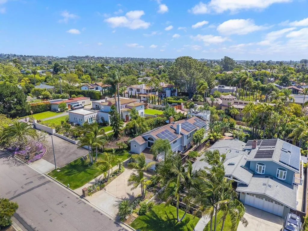 https://cdn.realtyfeed.com/cdn/127/306800889/78ed89b11b185934e0df3482f3f7314d.webp