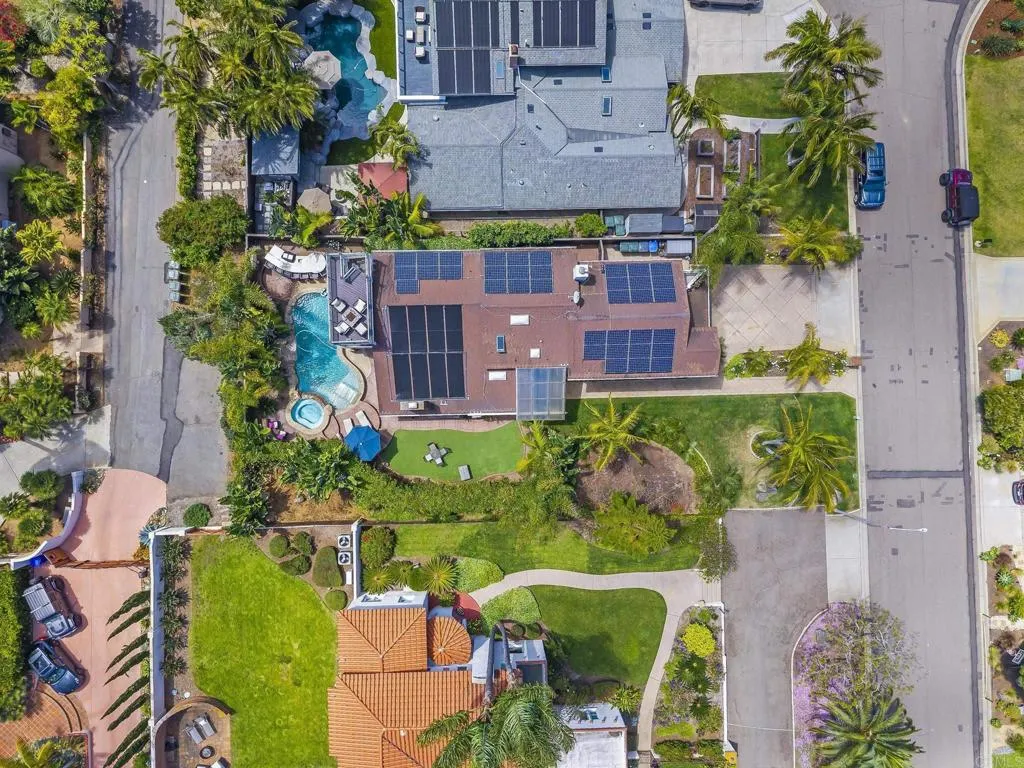 https://cdn.realtyfeed.com/cdn/127/306800889/799d2eb492cec79229dc038e6e9c6f32.webp