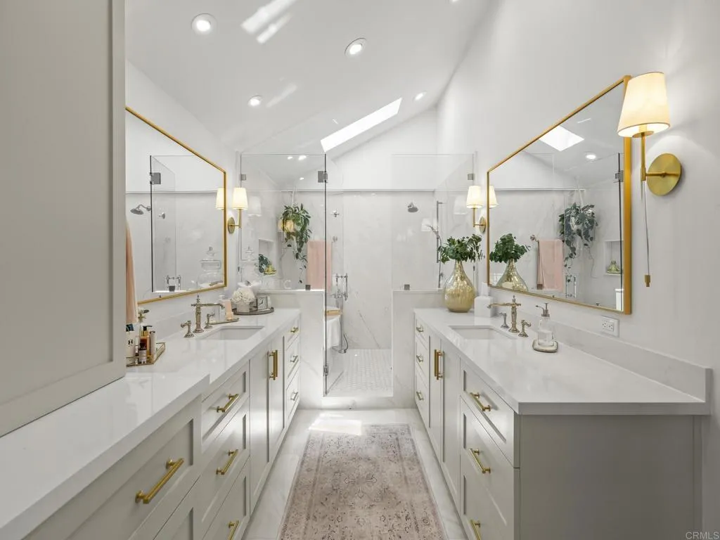 https://cdn.realtyfeed.com/cdn/127/306800889/888da2c8ea98ffb54924fa6f6aa174ce.webp