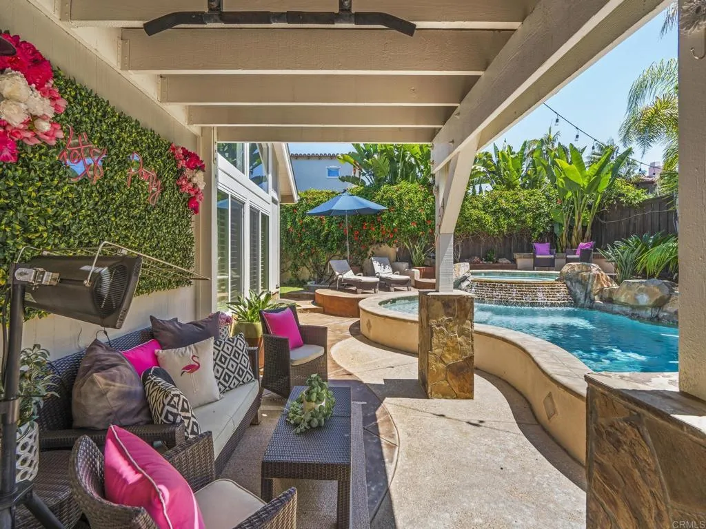 https://cdn.realtyfeed.com/cdn/127/306800889/ac35d798f7030e2d90367257ab188eb3.webp