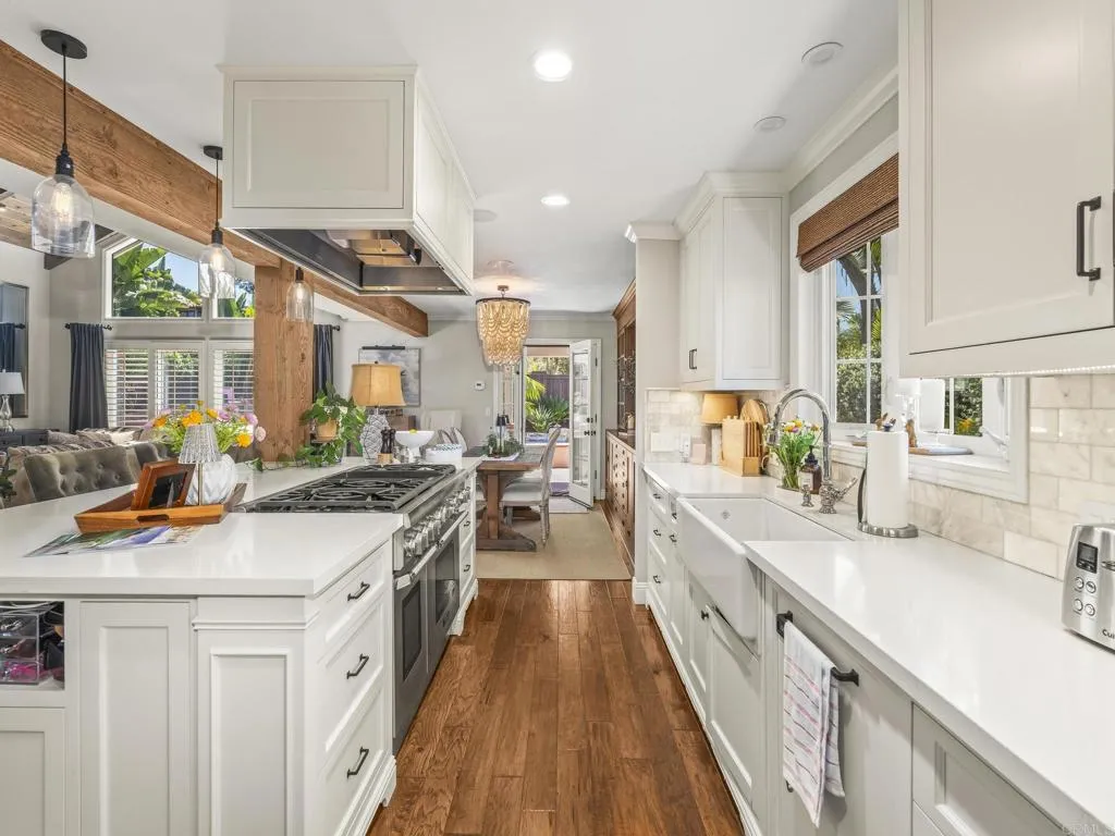 https://cdn.realtyfeed.com/cdn/127/306800889/deabef6605241b9780eae9945246cd42.webp