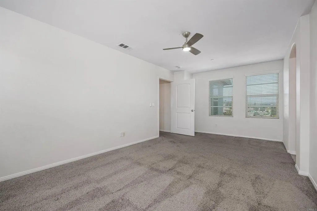https://cdn.realtyfeed.com/cdn/127/306800899/09c085dd1ffcef303b08fb78f9500df5.webp