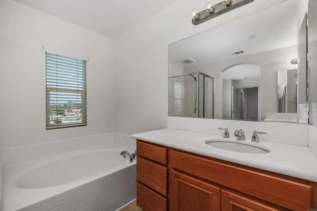 https://cdn.realtyfeed.com/cdn/127/306800899/425a161a7c1b049de574bd2f5014e1f9.webp