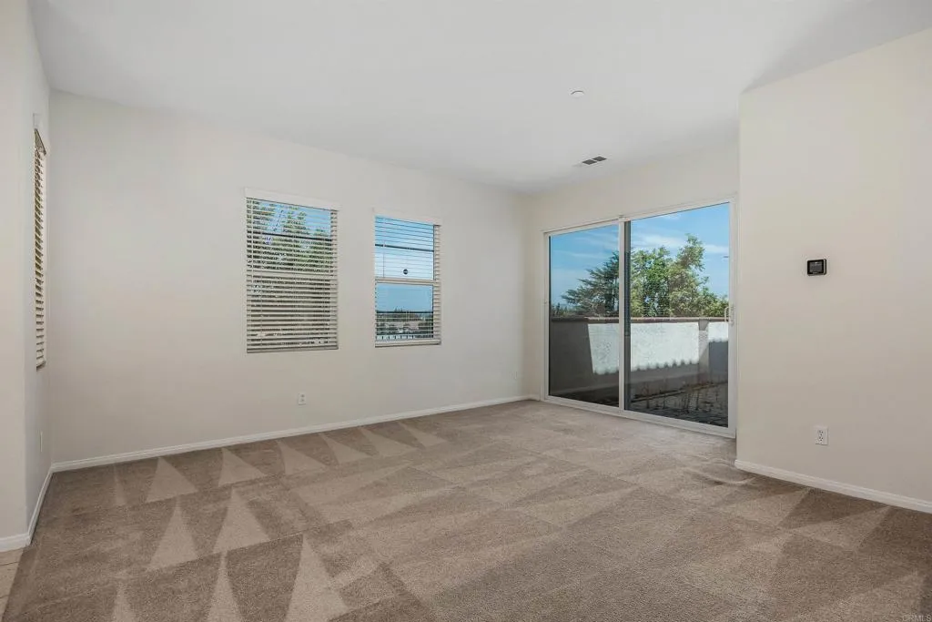https://cdn.realtyfeed.com/cdn/127/306800899/44b4c09dad1026a84834e2a4e53762cb.webp