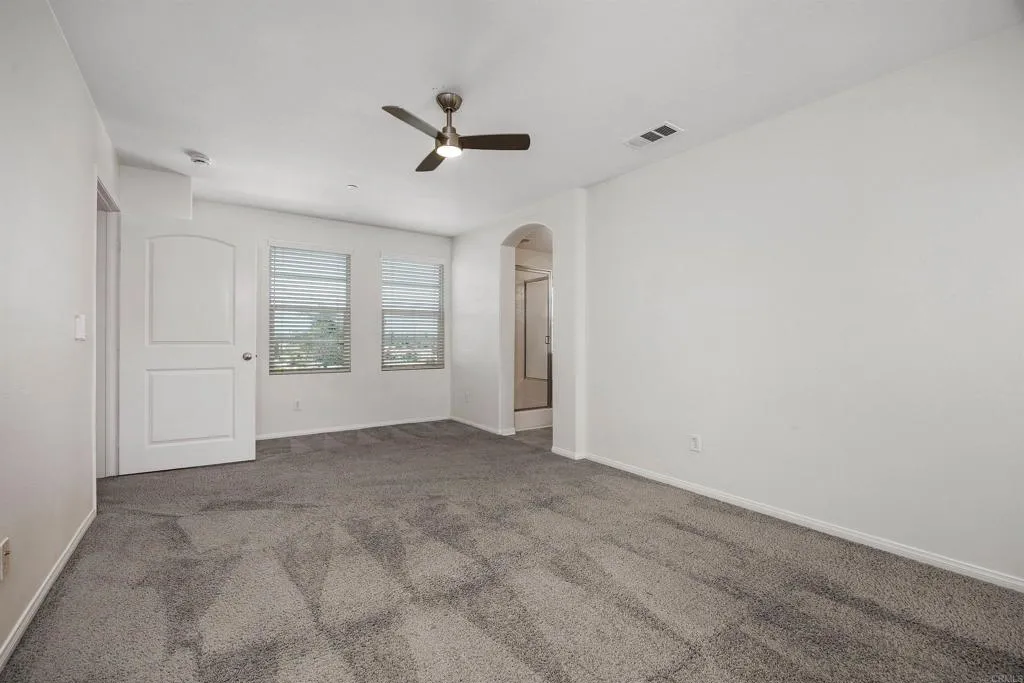 https://cdn.realtyfeed.com/cdn/127/306800899/a85e4b4645e9836df6b2b97aedbbd916.webp