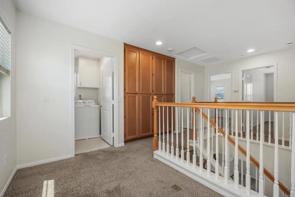 https://cdn.realtyfeed.com/cdn/127/306800899/ccf7db0b55c9b1360ae690009a445aff.webp