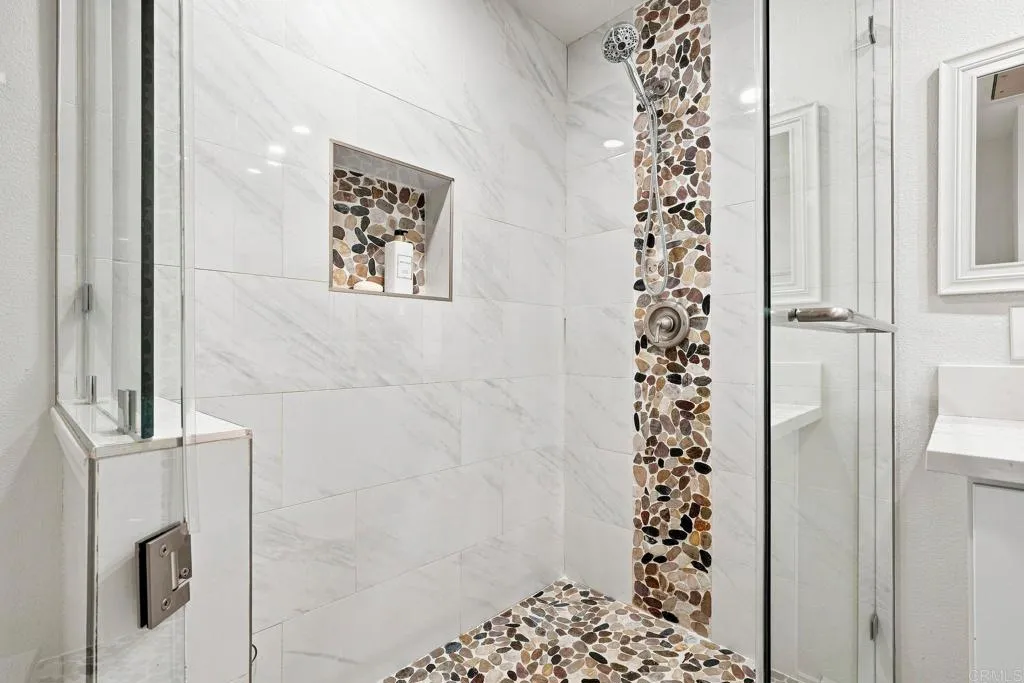 https://cdn.realtyfeed.com/cdn/127/306800932/9c91abdde03dad617df5e09a4bb1b37c.webp