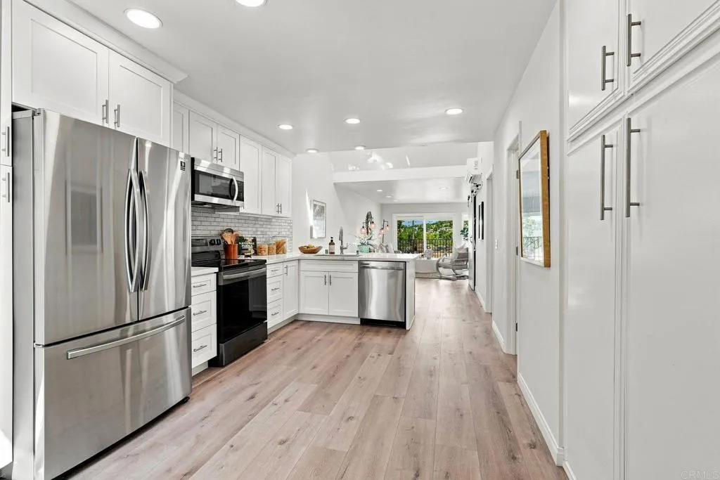 https://cdn.realtyfeed.com/cdn/127/306800932/bcc7dac6a999e33ada13d7a38ec2851d.webp