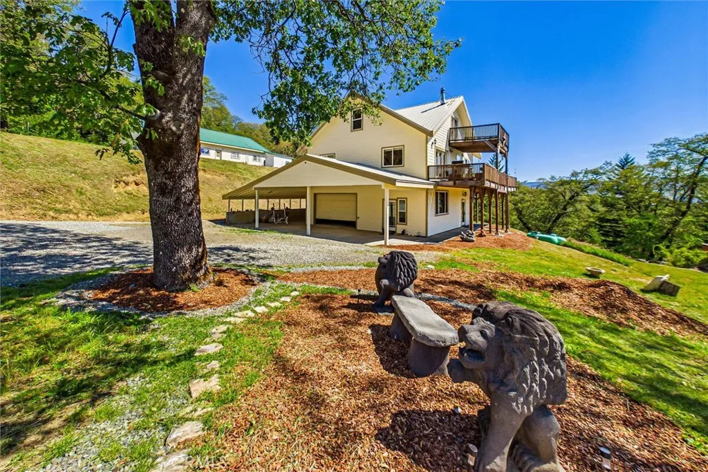Unincorporated, CA 95526