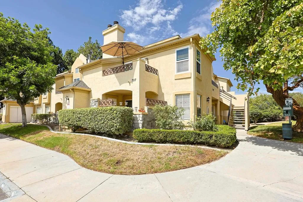 707 Brookstone Road Unit 204, Chula Vista, CA 91913 - Main photo, Chula Vista, CA
