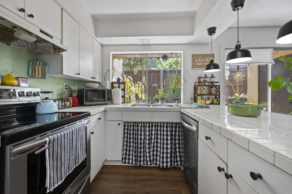 https://cdn.realtyfeed.com/cdn/127/306801075/0b483c7969256af71cb703cb3d78f79d.webp