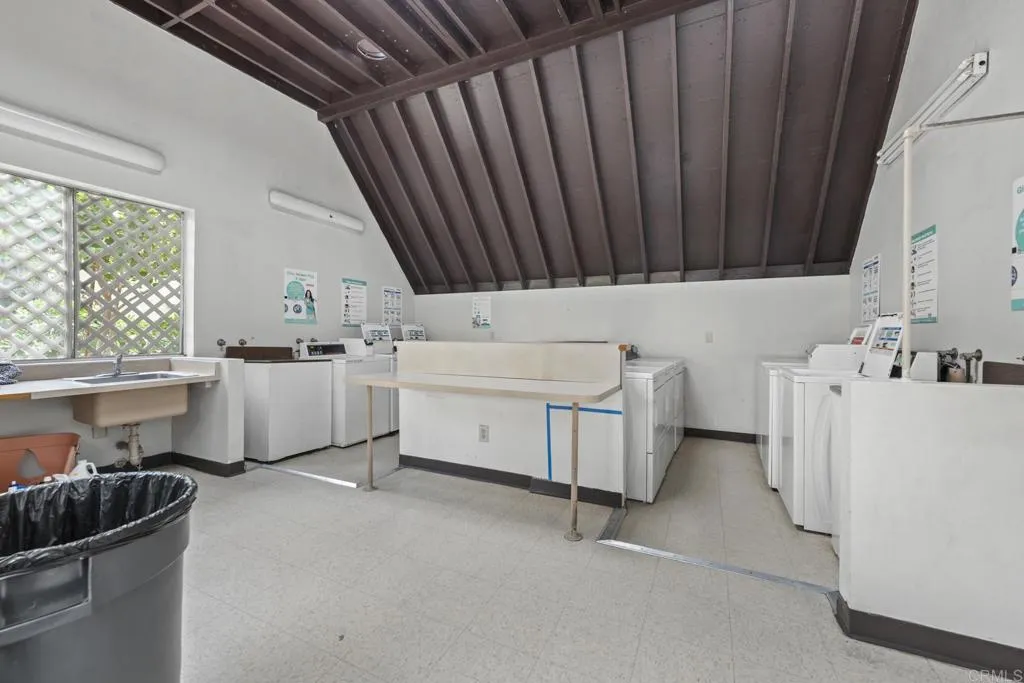https://cdn.realtyfeed.com/cdn/127/306801075/323a34d5b60e9ddee83a5e51a095fe3e.webp