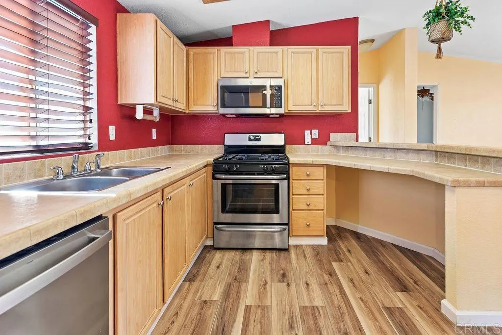 300 Thornton Dr Unit 5, El Cajon, CA 92021 - Photo 2 of 39, El Cajon, CA