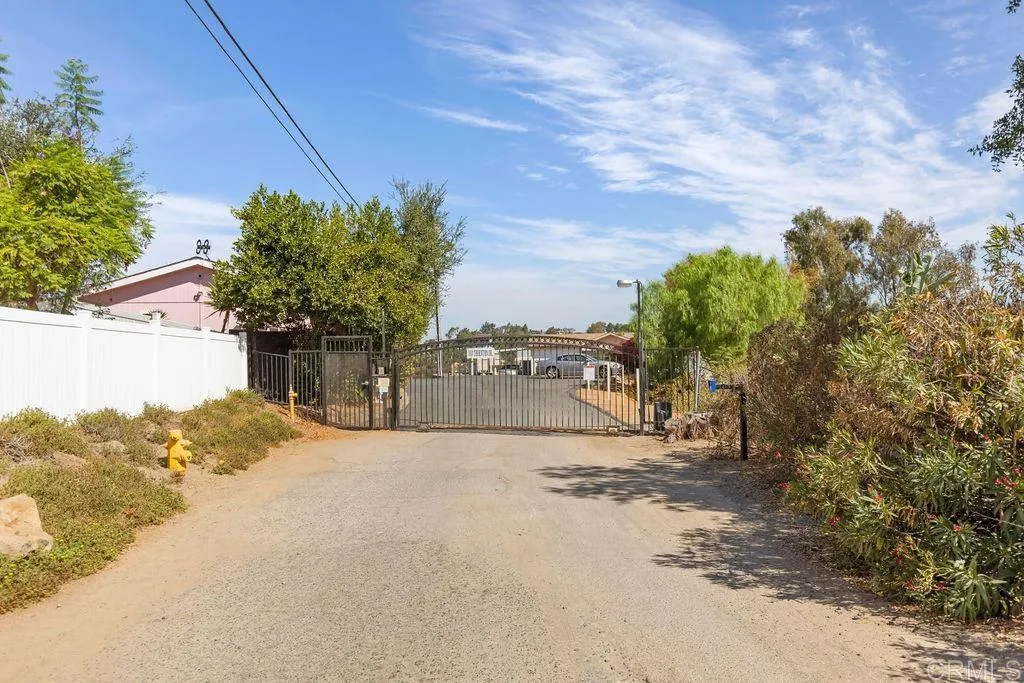 https://cdn.realtyfeed.com/cdn/127/306801116/614c252d267d456d4baa93d7b14a3976.webp