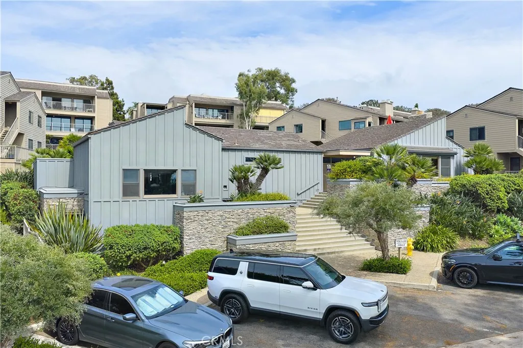 https://cdn.realtyfeed.com/cdn/127/306801296/2e93be8e4e4729f0618cc2b901780d2d.webp