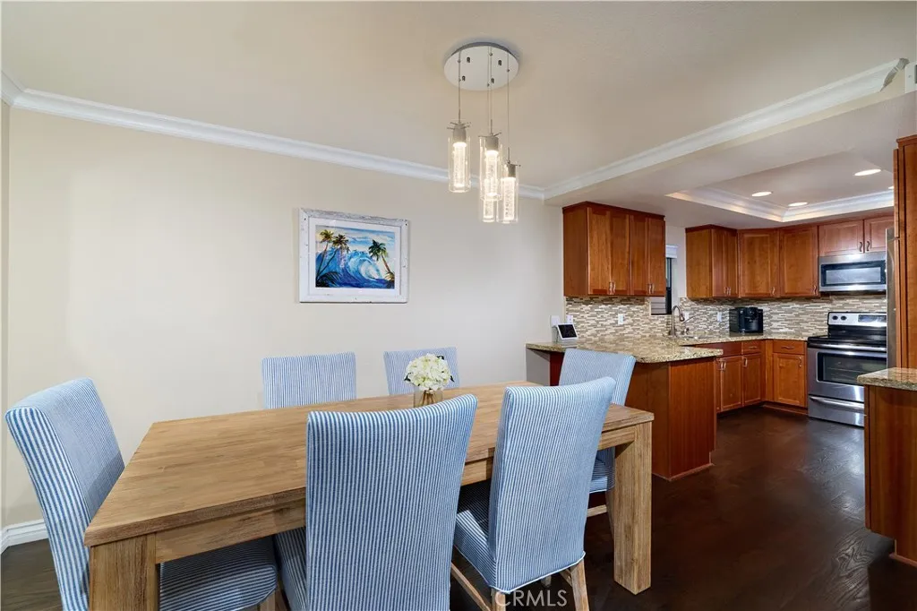 https://cdn.realtyfeed.com/cdn/127/306801296/33c522600f5c7d93575bb065c60ad0d4.webp
