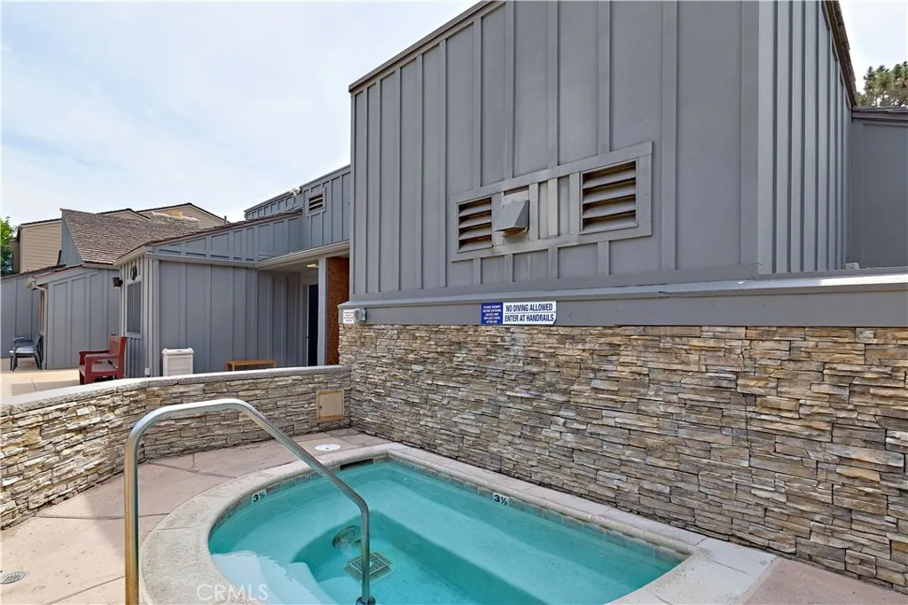 https://cdn.realtyfeed.com/cdn/127/306801296/fc3f63cce8c5c23c6be65874e8e4f16d.webp