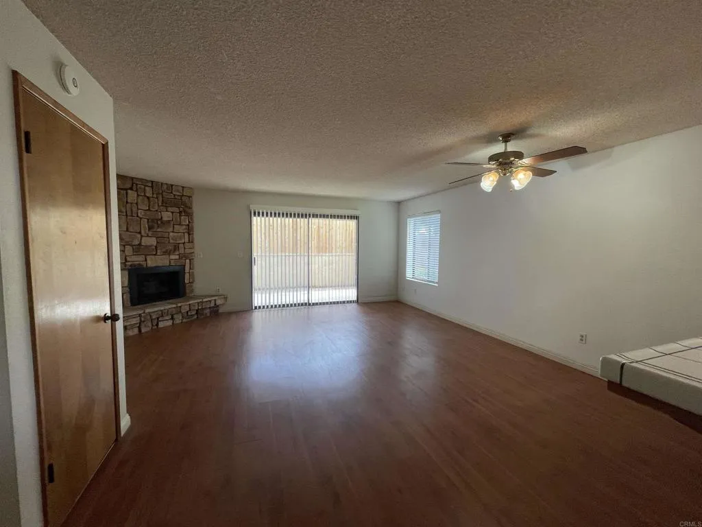 567 F, Coronado, CA 92118 - Photo 3 of 12, Coronado, CA