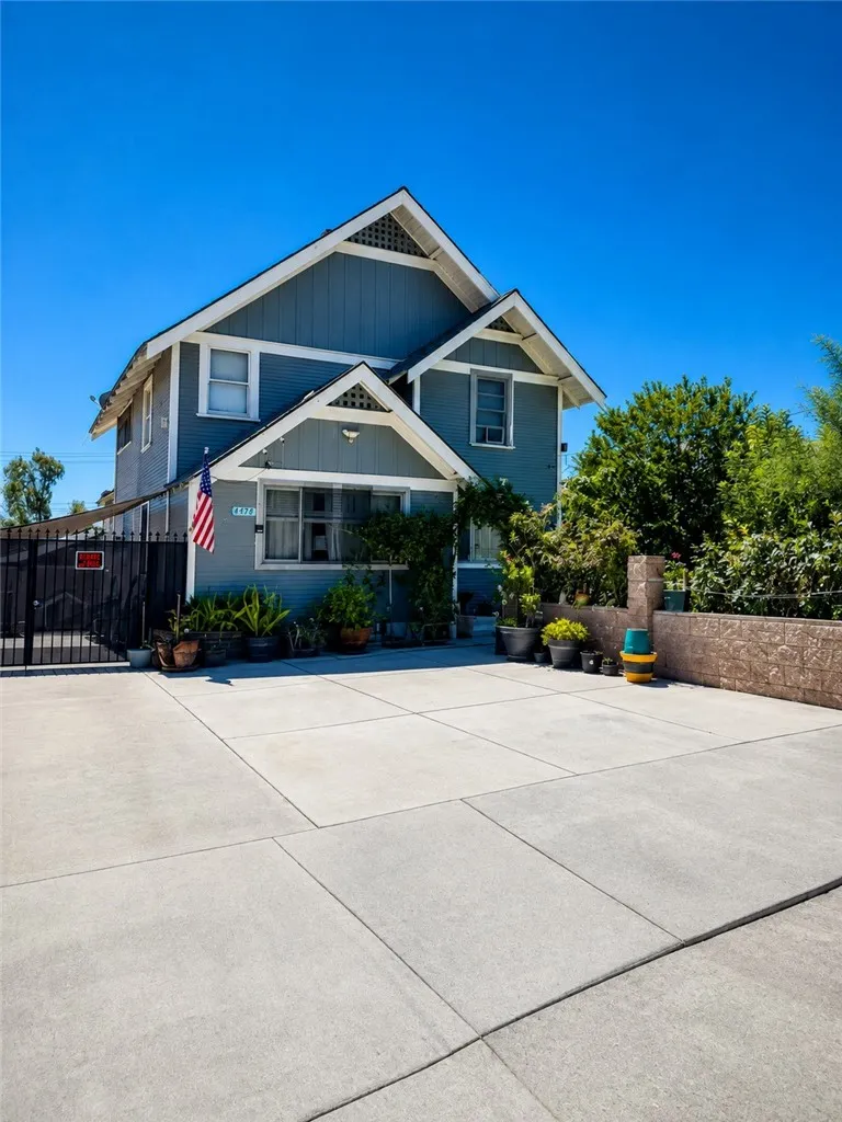 Riverside, CA 92501