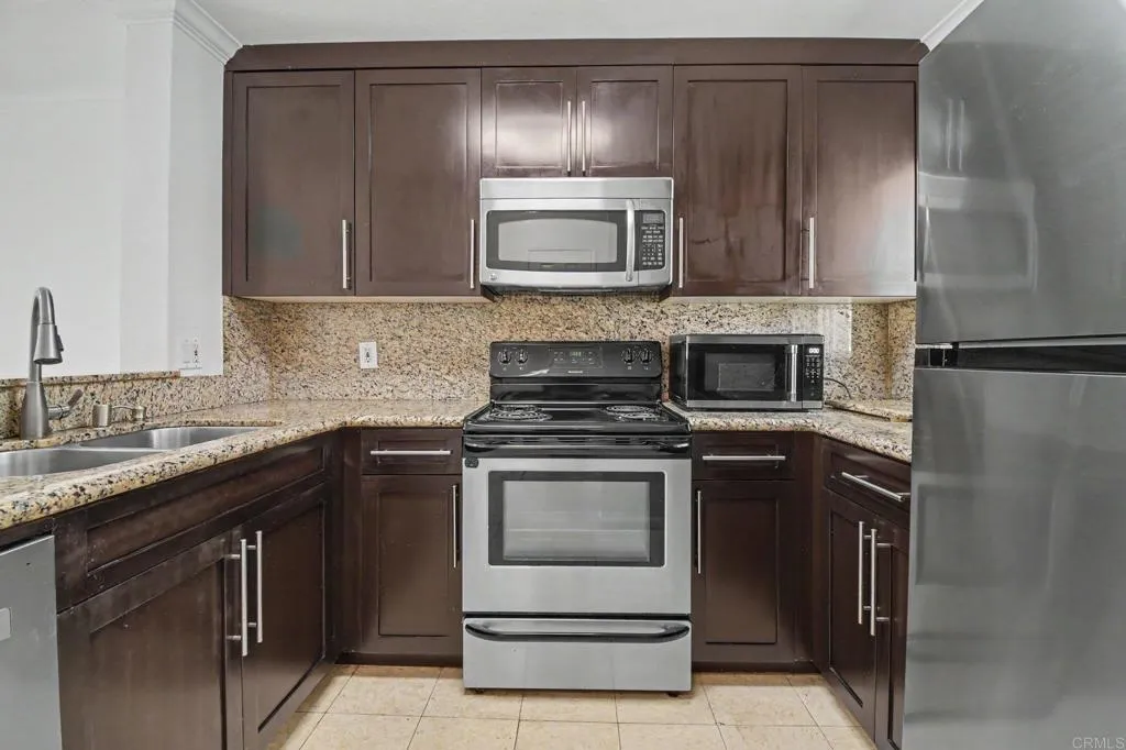 7405 Charmant Dr Unit 2022, San Diego, CA 92122 - Photo 5 of 28, San Diego, CA