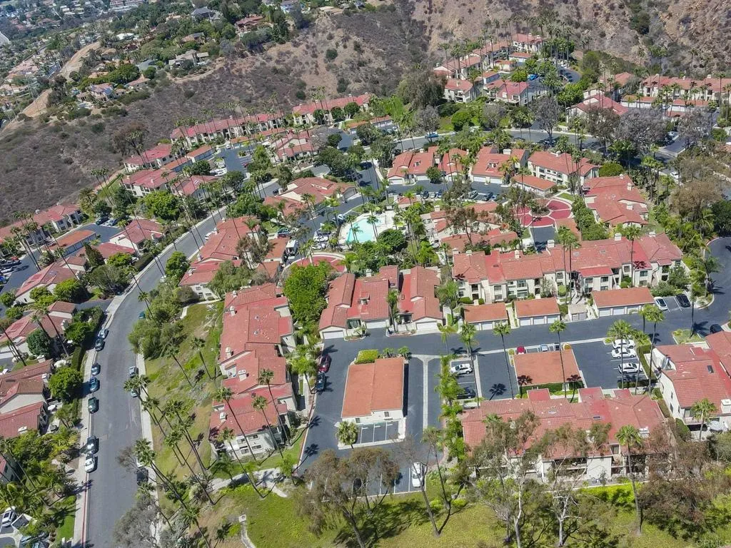 https://cdn.realtyfeed.com/cdn/127/306801450/bc43555e16a1810c31176aa1ba8ab2d5.webp