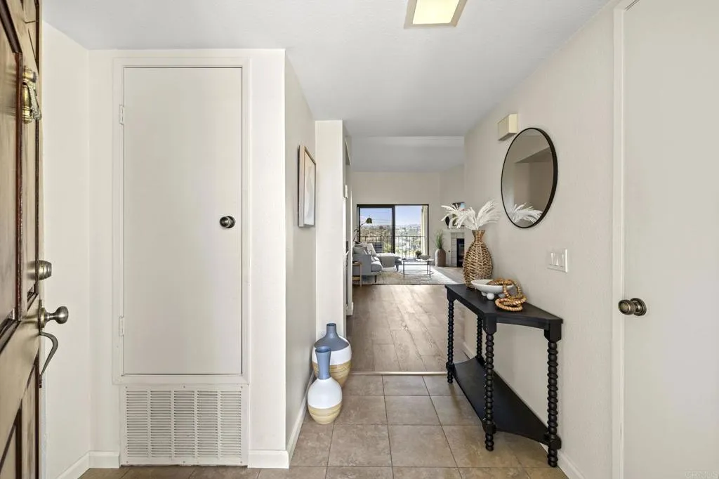 https://cdn.realtyfeed.com/cdn/127/306801450/c7841038c05d7ae2f3c37cfb9def9cc1.webp