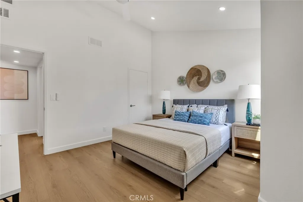 https://cdn.realtyfeed.com/cdn/127/306801483/ebb347e0e3b1f17d2f96108363c7adb2.webp