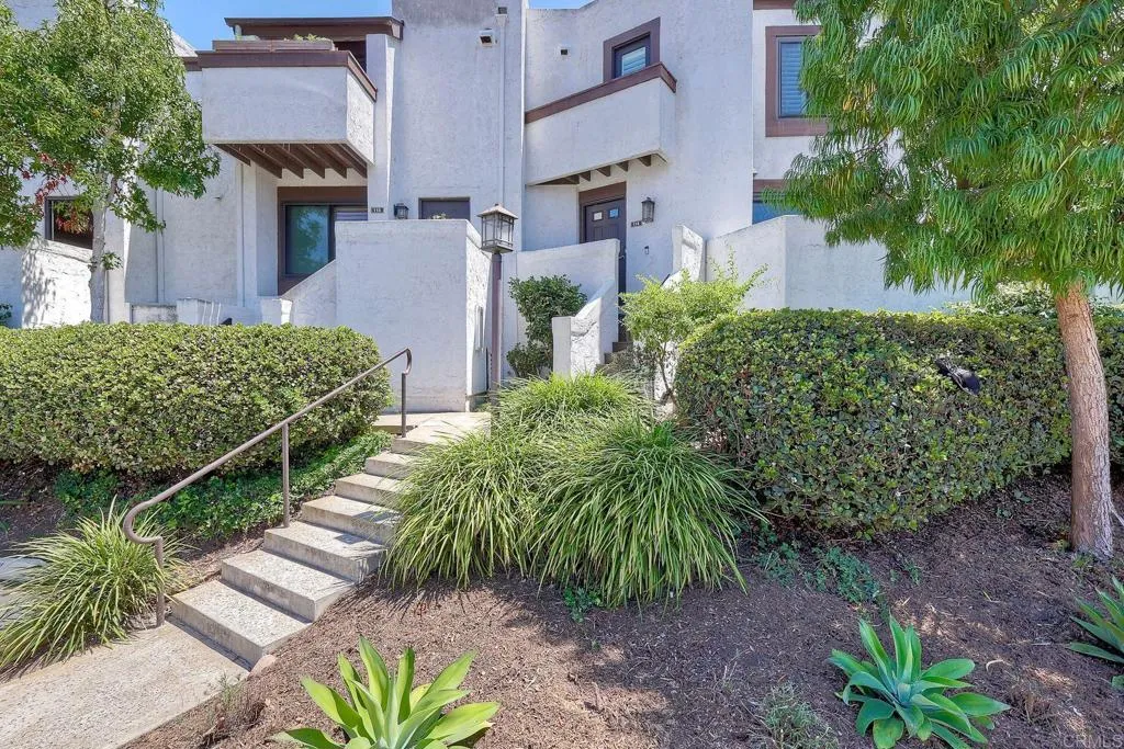 2232 Caminito Pajarito Unit 114, San Diego, CA 92107 - Main photo, San Diego, CA