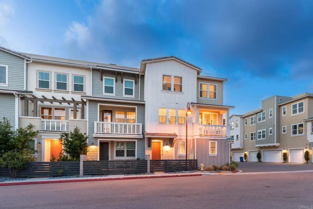 https://cdn.realtyfeed.com/cdn/127/306801539/040678175b1f6133155604c387b54929.webp