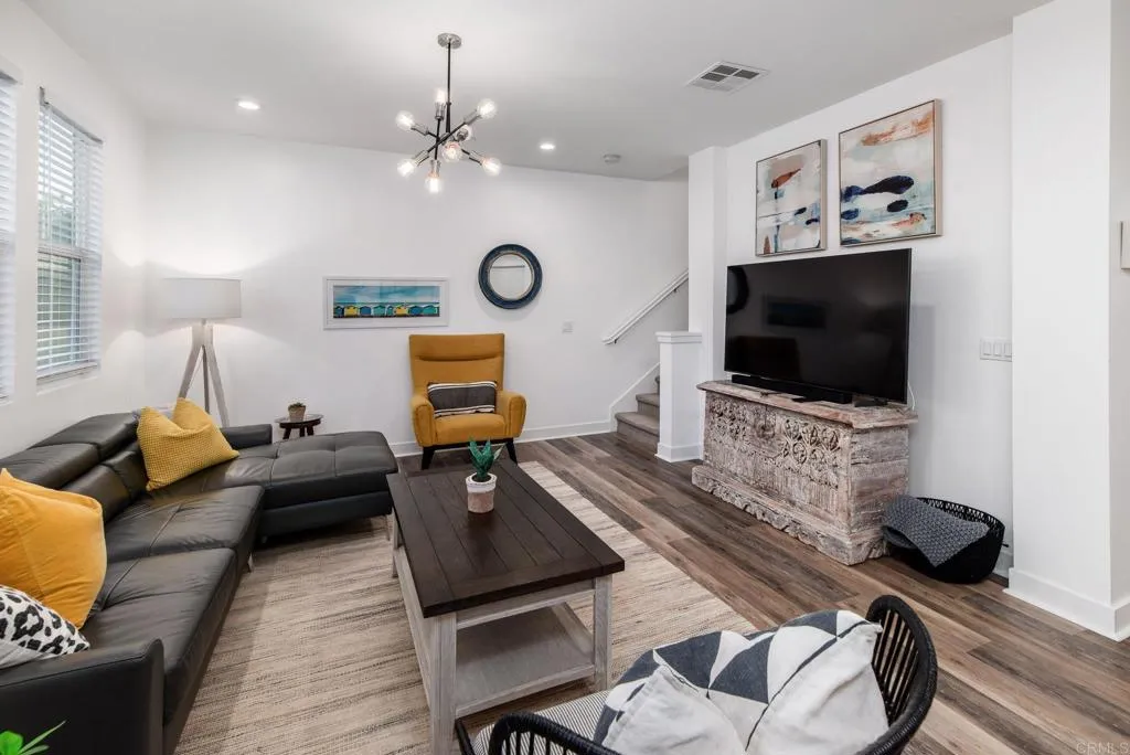 https://cdn.realtyfeed.com/cdn/127/306801539/4980b0f7f308032fa4fdc342e8e6124f.webp