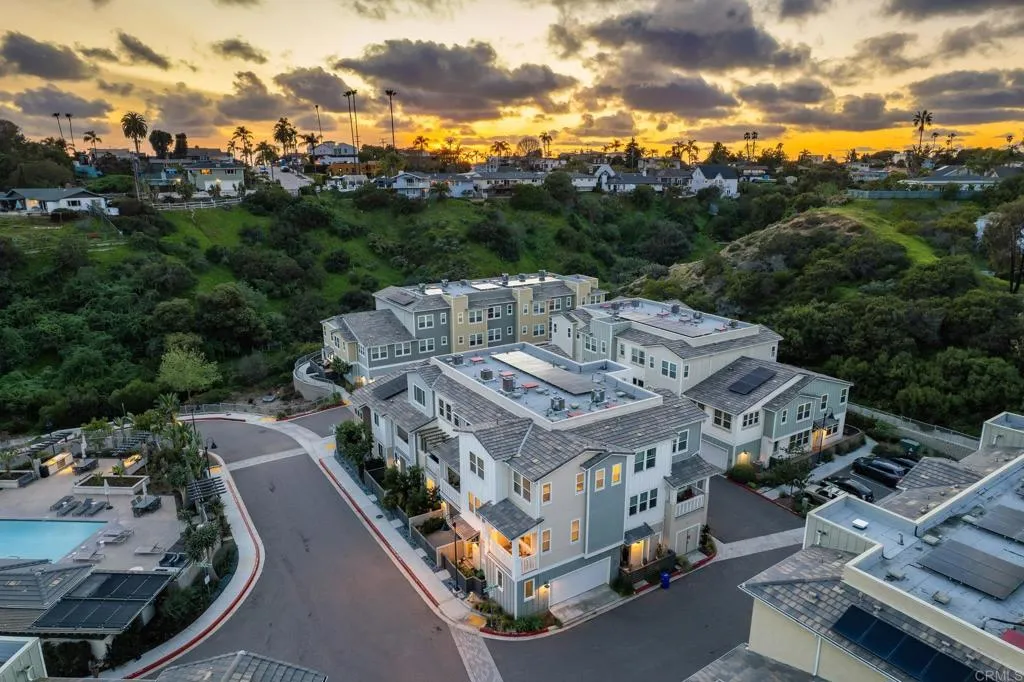 https://cdn.realtyfeed.com/cdn/127/306801539/5e8115d9bbe6f9310d0e151eb5cc4279.webp