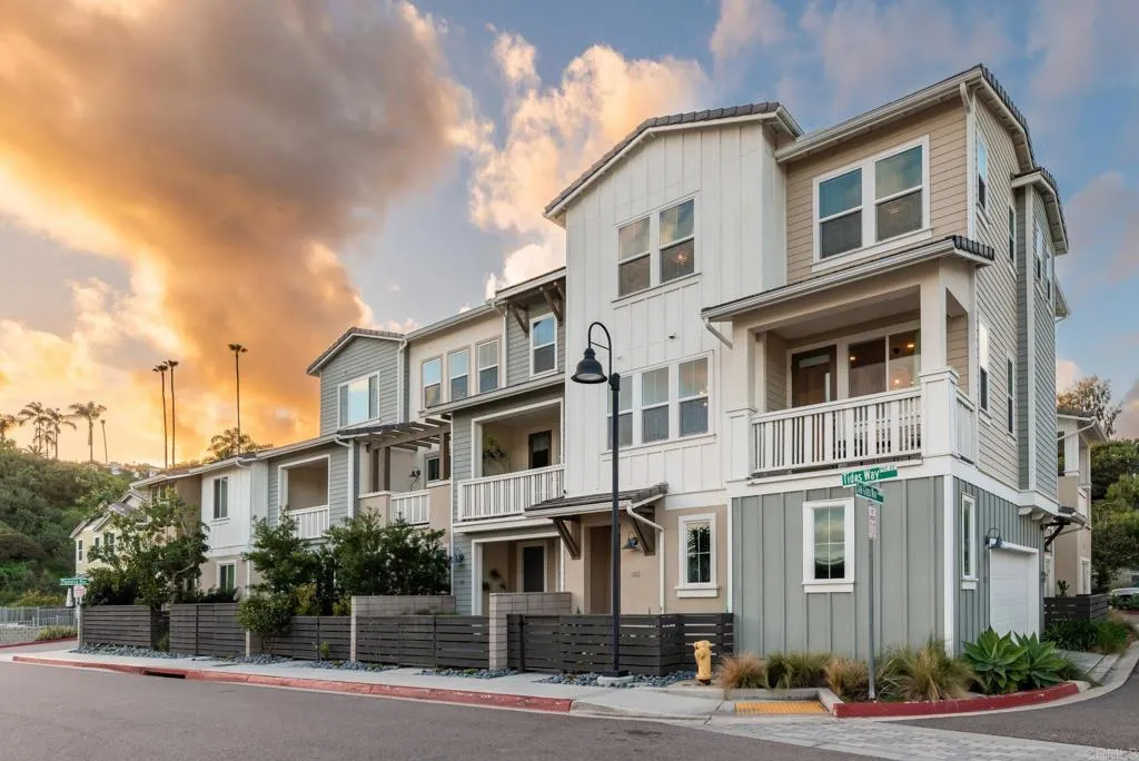 https://cdn.realtyfeed.com/cdn/127/306801539/fc976e87e8c1ad4373549cad3fd3a52c.webp