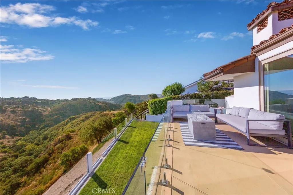 Bell Canyon, CA 91307