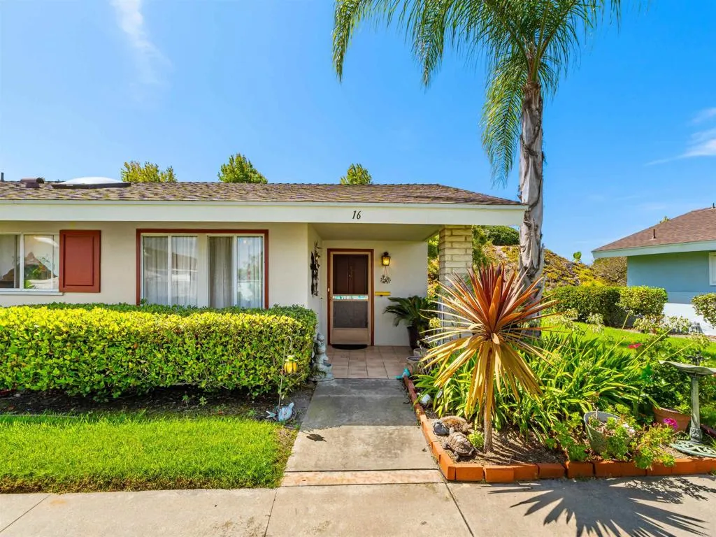 3615 Vista Bella Unit 16, Oceanside, CA 92057 - Main photo, Oceanside, CA