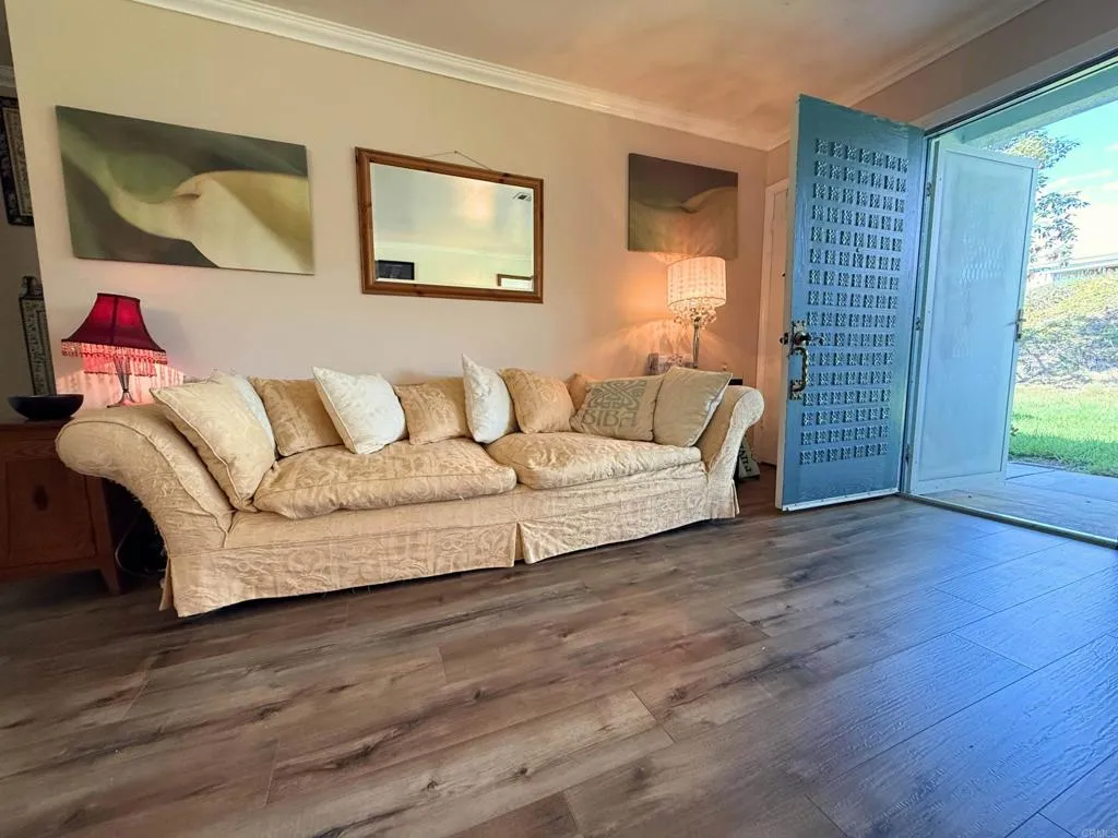 https://cdn.realtyfeed.com/cdn/127/306801782/30c2bbfcc28b83c9b20ed637e08992f8.webp