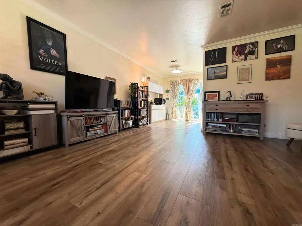 https://cdn.realtyfeed.com/cdn/127/306801782/84c0596ac96435491c45227ca0a06701.webp