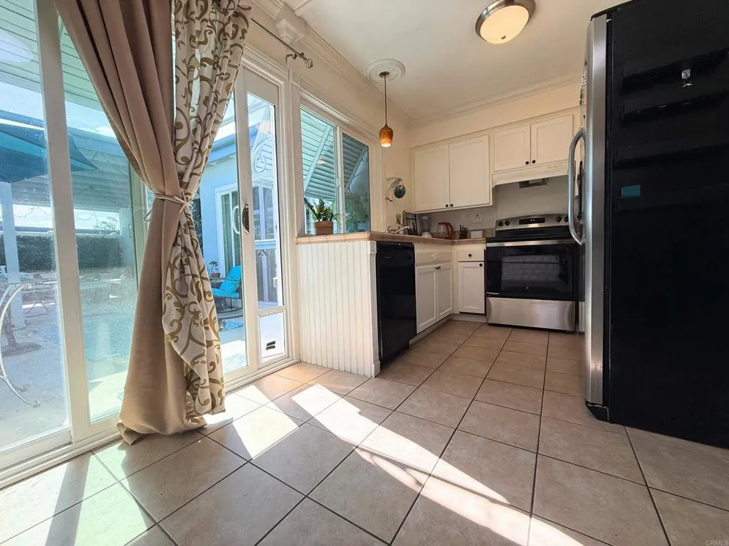 https://cdn.realtyfeed.com/cdn/127/306801782/fb1c6216d55529a813cb6212261fb7eb.webp