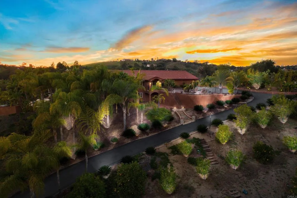 2440 Los Alisos, Fallbrook, CA 92028 - Photo 5 of 71, Fallbrook, CA