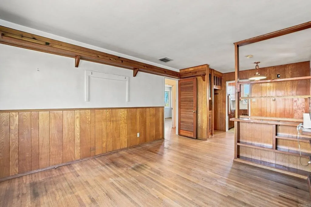 https://cdn.realtyfeed.com/cdn/127/306801785/39438dee4cd1bc32aa3f86f21703b1ed.webp