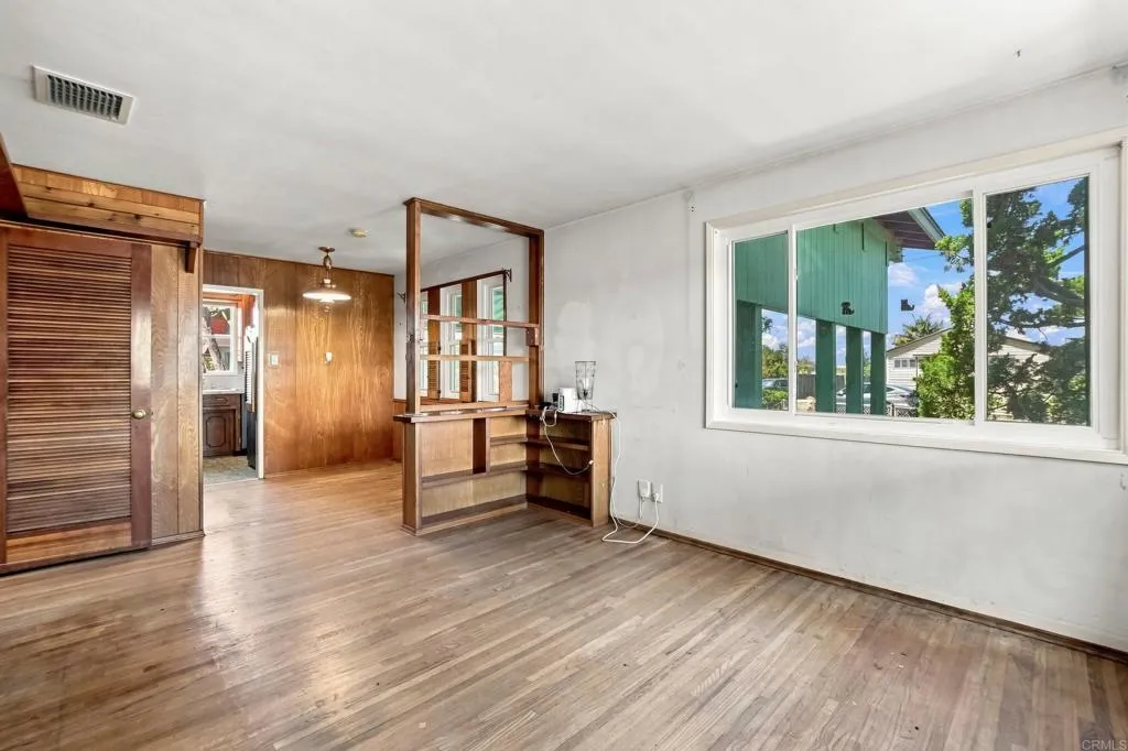 https://cdn.realtyfeed.com/cdn/127/306801785/846fa9ee82d55d554cd1353bf8b48b25.webp