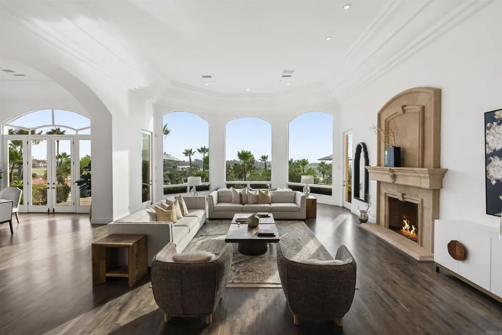 6868 Spyglass Lane, Rancho Santa Fe, CA 92067 - Photo 3 of 20, Rancho Santa Fe, CA