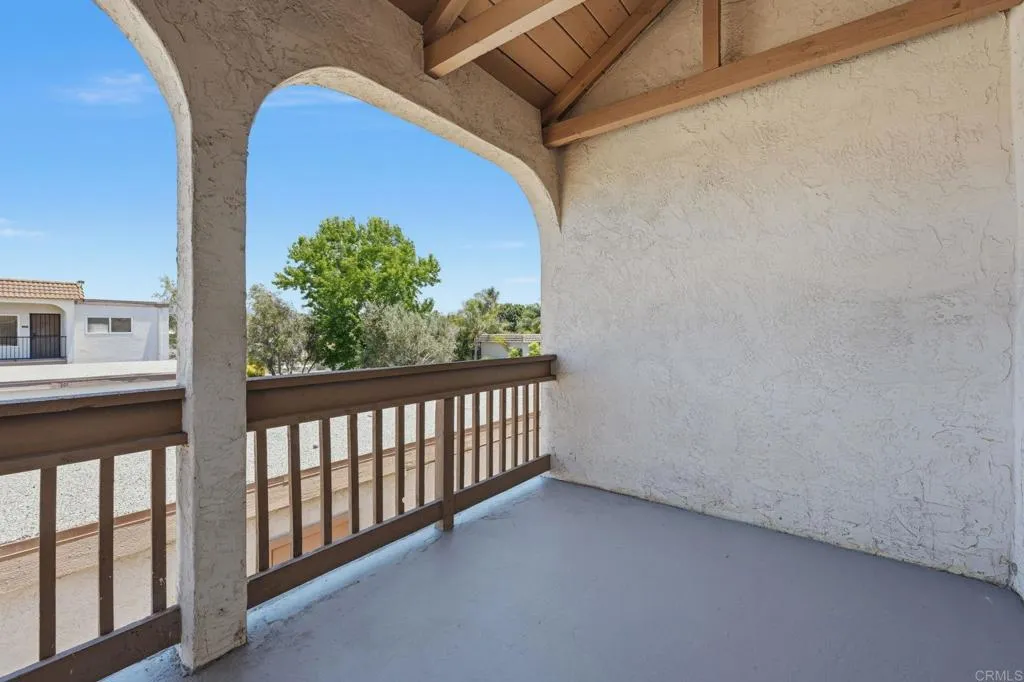 204 Candice Place, Vista, CA 92083 - Photo 5 of 35, Vista, CA