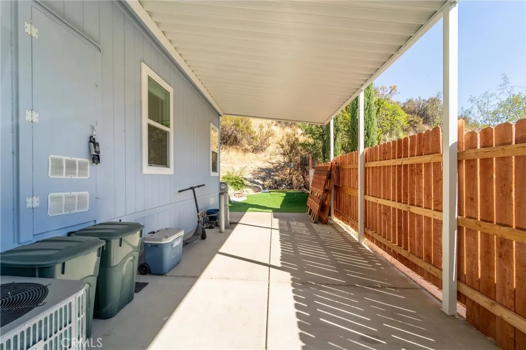 https://cdn.realtyfeed.com/cdn/127/306802049/939f1a42e41d8fbfbce4f280b99b2906.webp