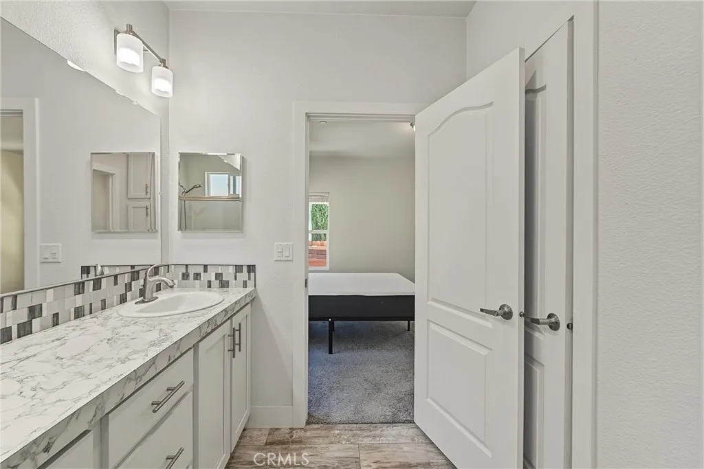 https://cdn.realtyfeed.com/cdn/127/306802049/9afa113e275b6bfaf87d6aae8e17d604.webp