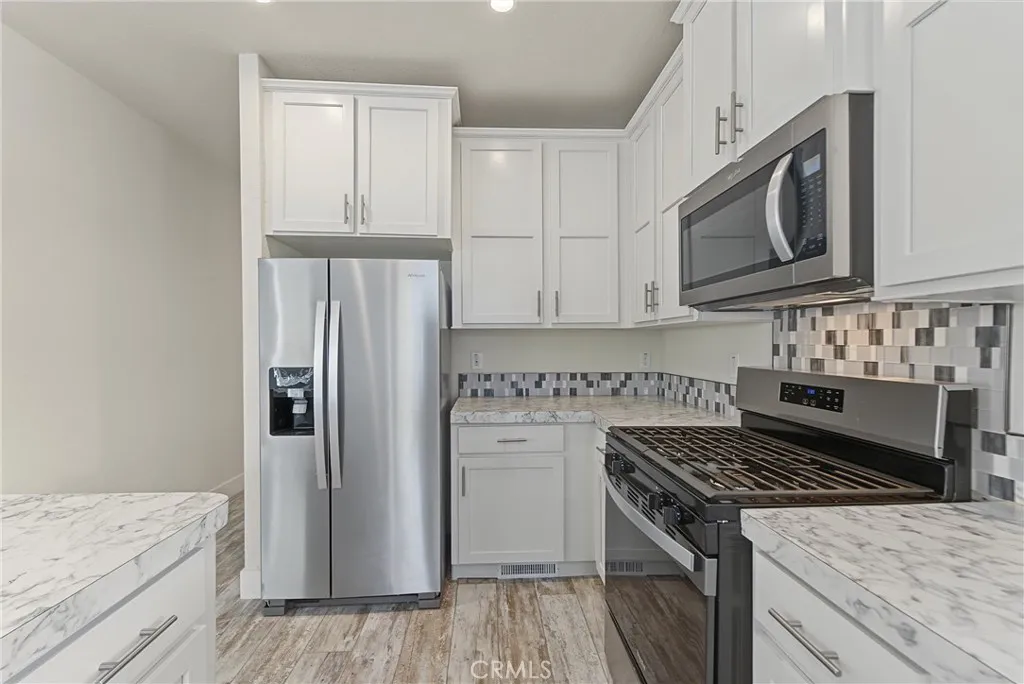 https://cdn.realtyfeed.com/cdn/127/306802049/a87b4374ffa918d9e59d0b3e5d35197d.webp
