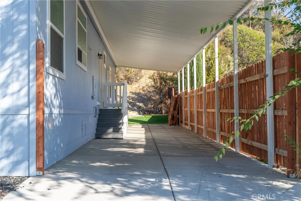 https://cdn.realtyfeed.com/cdn/127/306802049/bcaf8faac7cda6c6e6f2bc85068b353f.webp