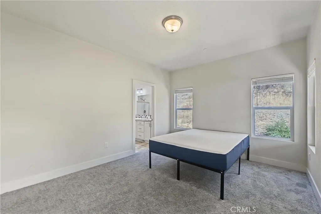 https://cdn.realtyfeed.com/cdn/127/306802049/f48df7d14b925fcebc4b3d016566772a.webp