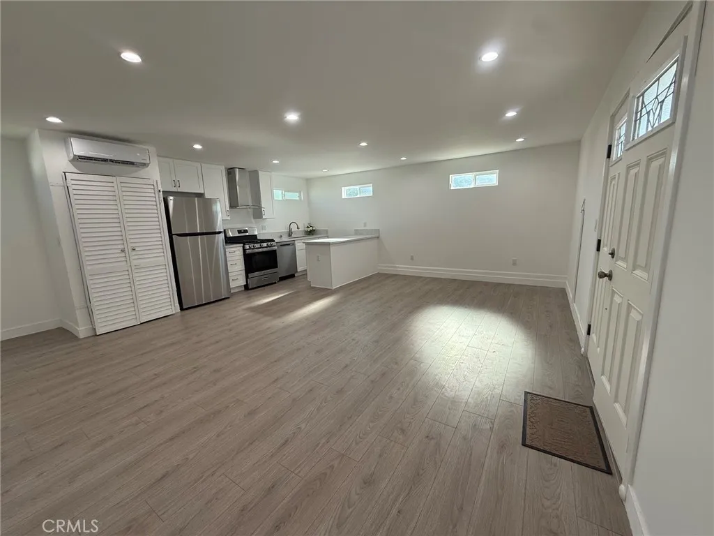 North Hills, CA 91343